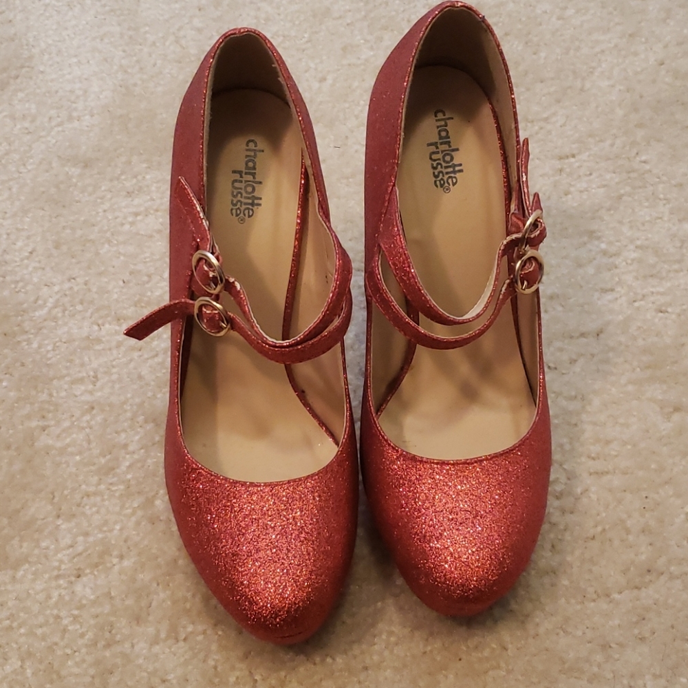 Red sparkly pumps
